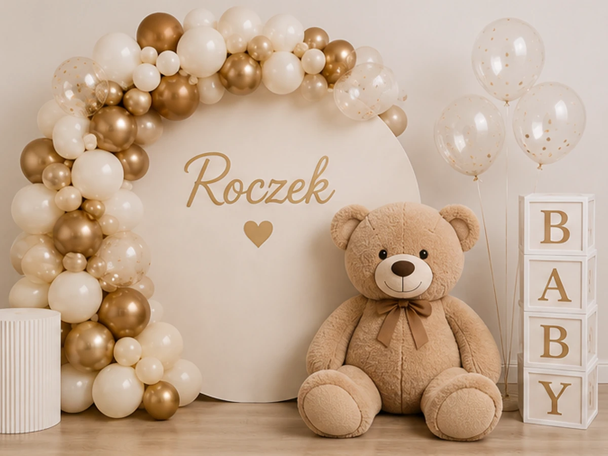 Roczek z misiem — przykładowa dekoracja balonowa